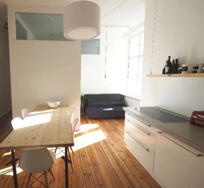 Möblierte helle Designer Altbauwohnung, Prenzlauer Berg — photo 1